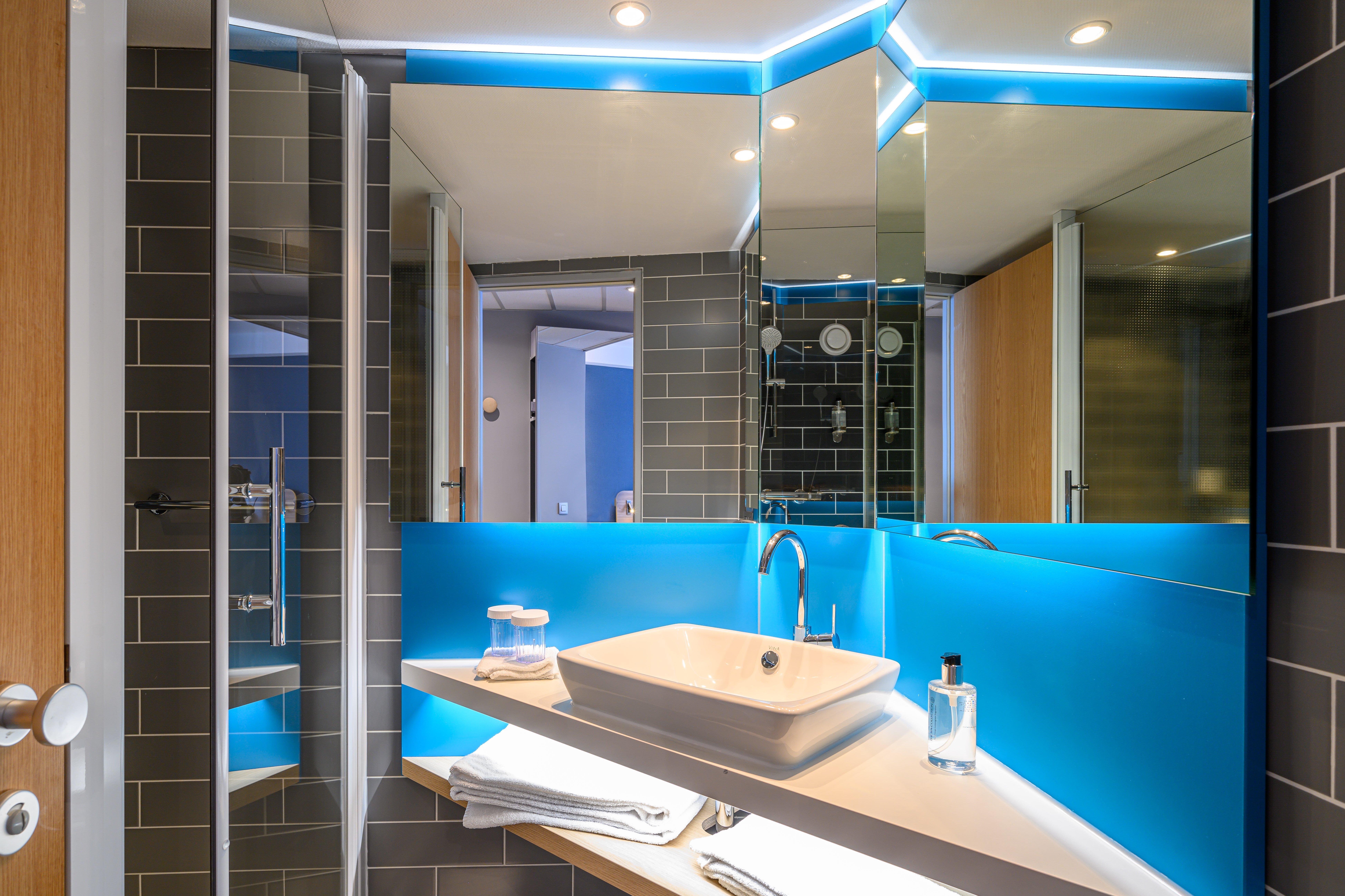 Holiday Inn Express Mechelen City Centre By Ihg Екстериор снимка