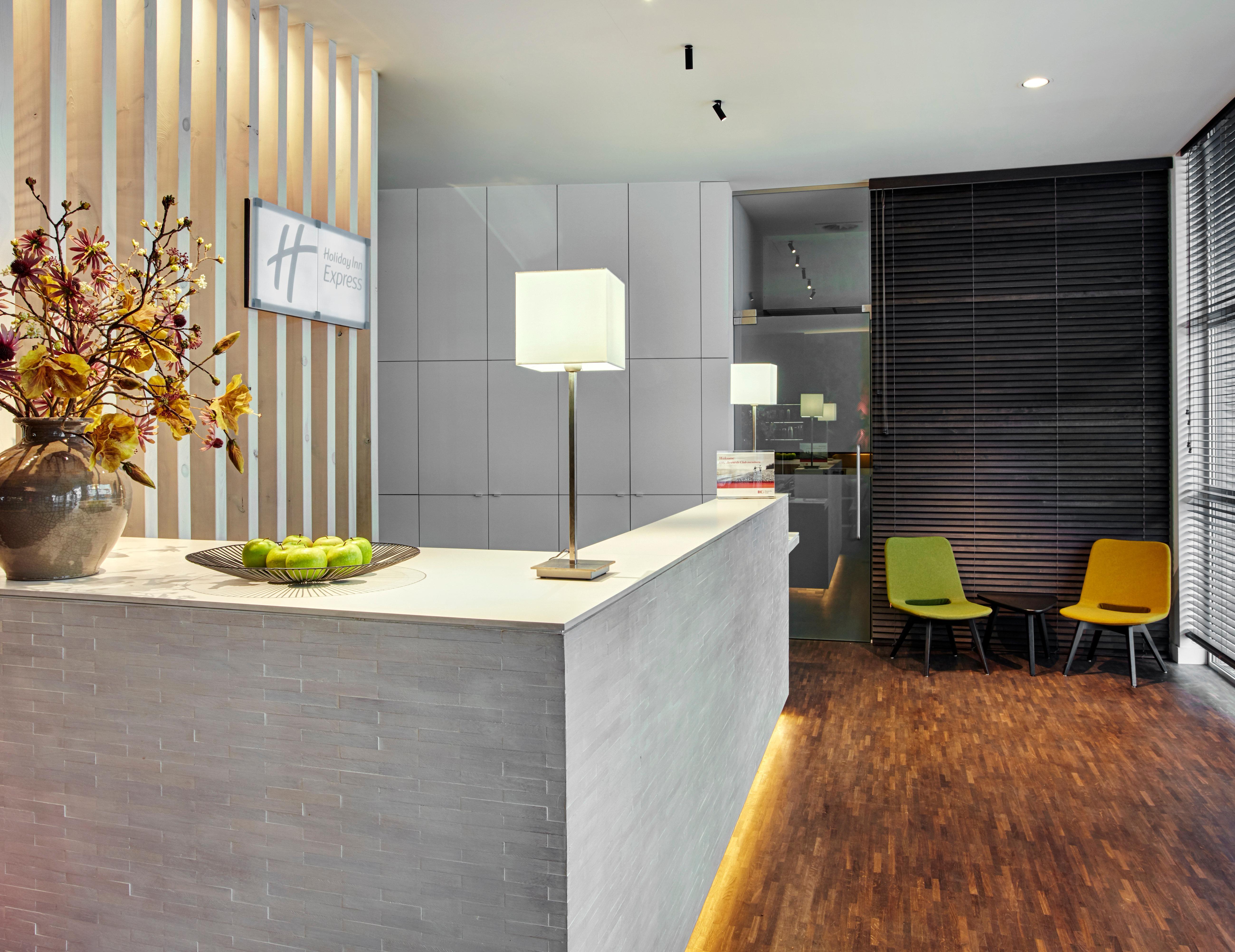 Holiday Inn Express Mechelen City Centre By Ihg Екстериор снимка