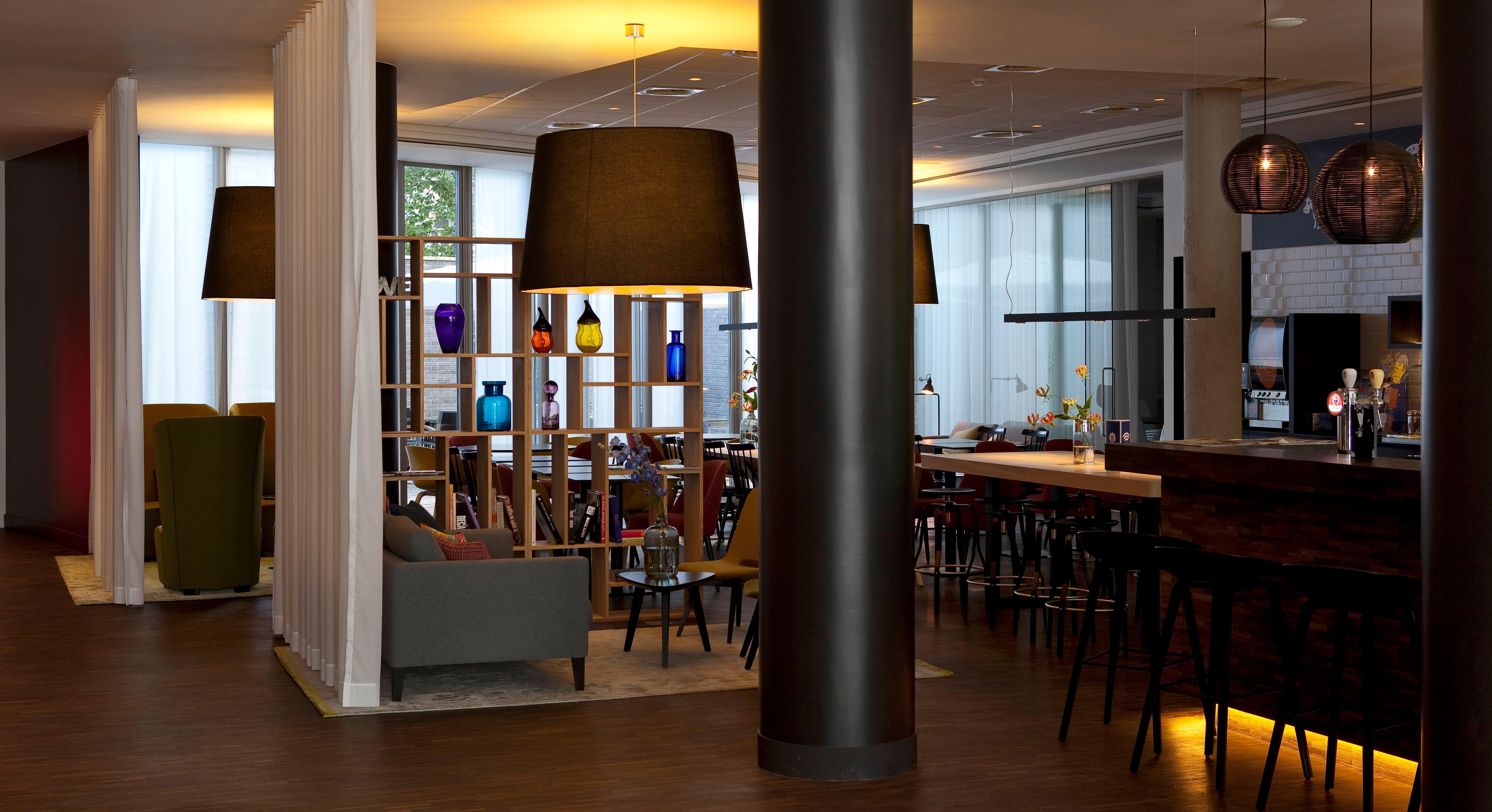 Holiday Inn Express Mechelen City Centre By Ihg Екстериор снимка