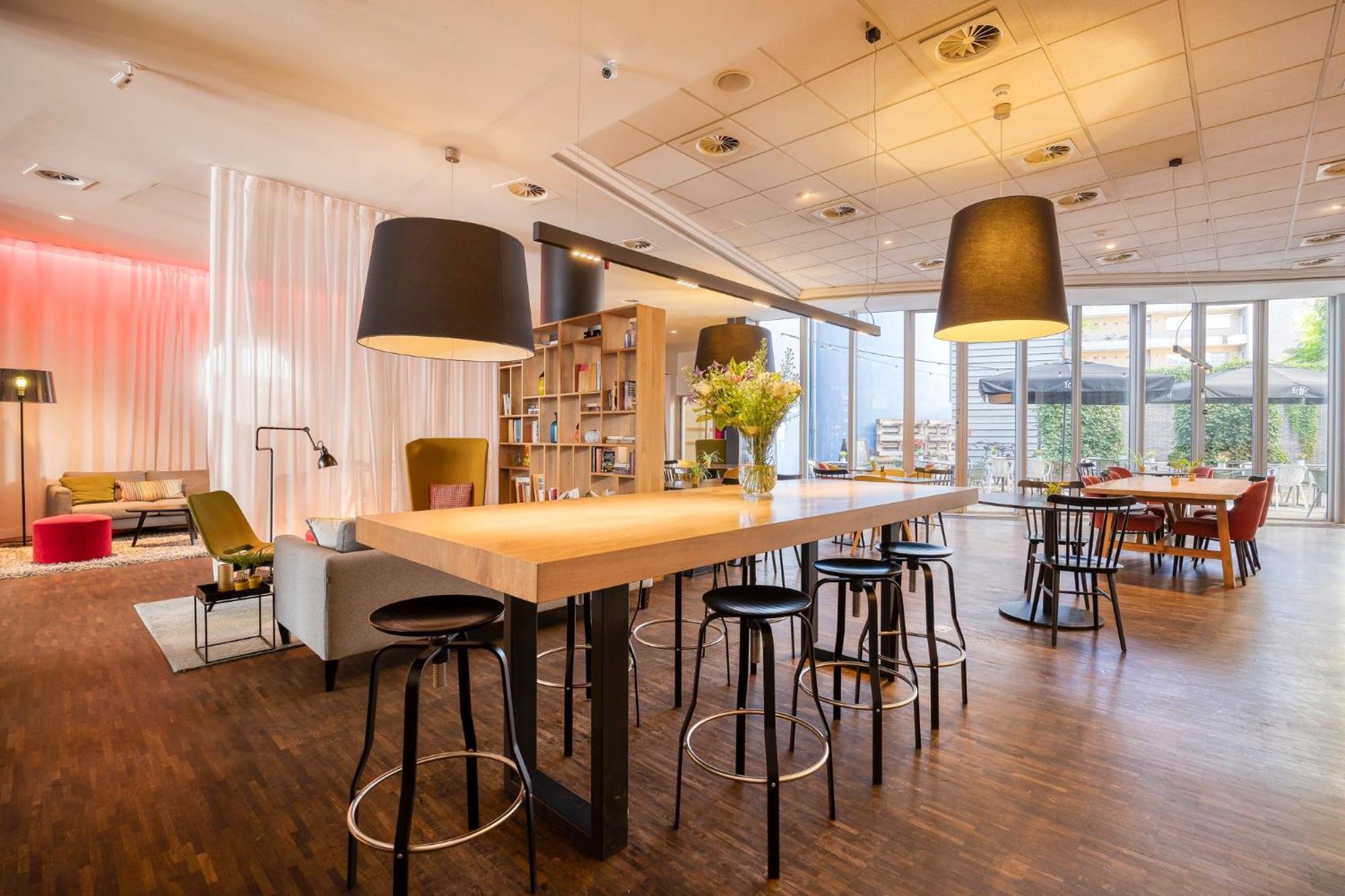 Holiday Inn Express Mechelen City Centre By Ihg Екстериор снимка